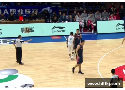 Z6尊龙凯时利物浦遭遇三连败，球迷急需解决 - 副本